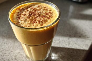 Healthy Pumpkin Spice Smoothie