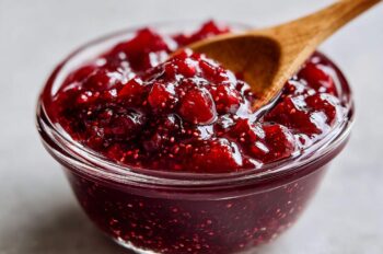 Homemade Cranberry Sauce with Orange and Cinnamon